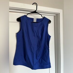 Fitted summer top